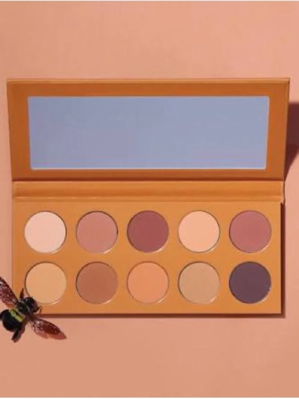 New KKW Matte Honey Eyeshadow Palette